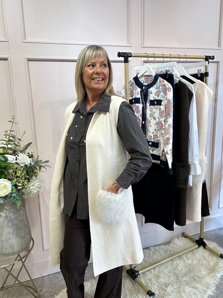 Fluffy Pocketed Long Waistcoat - Cream