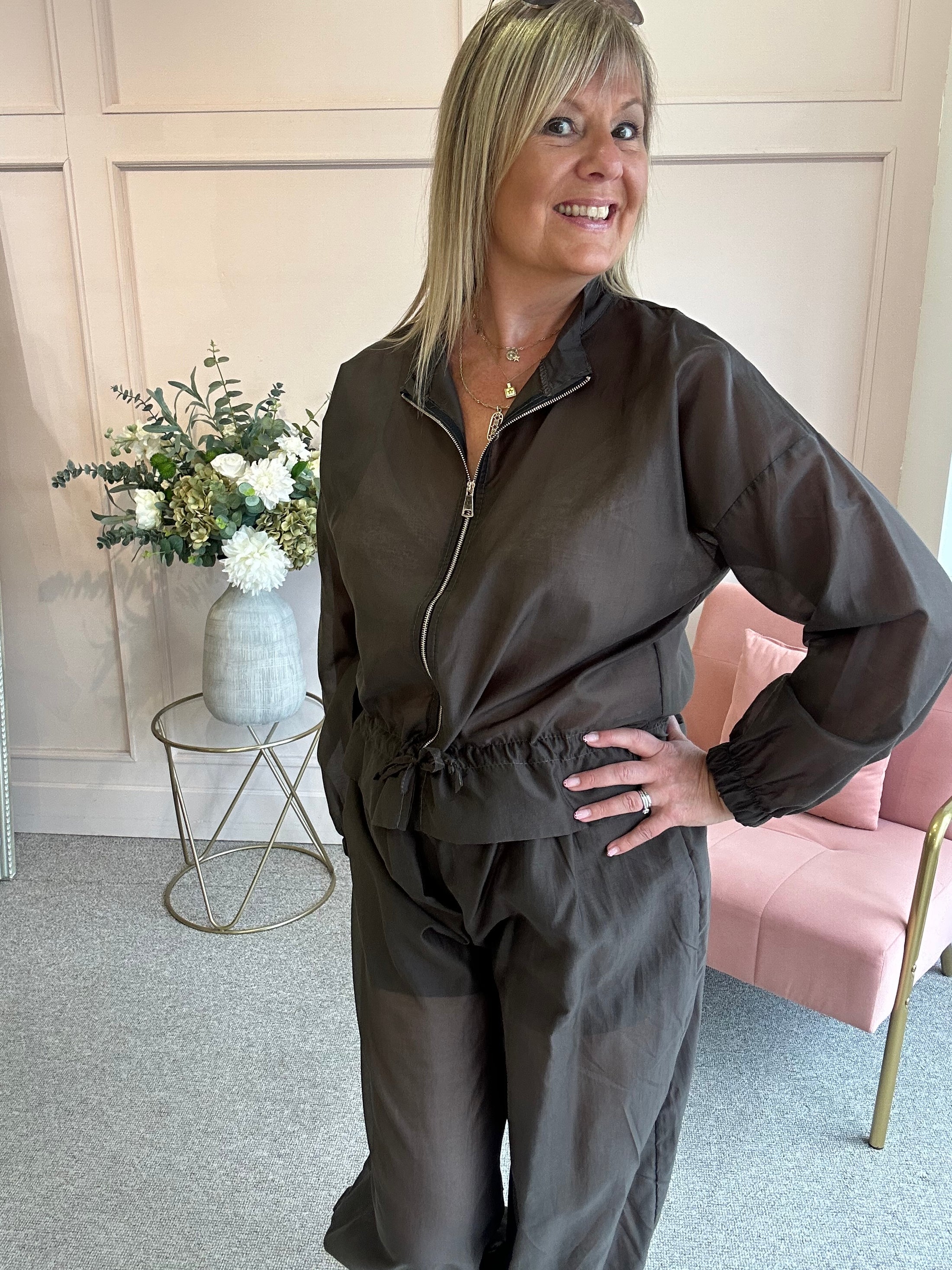 Lightweight Zip Jacket - Brown