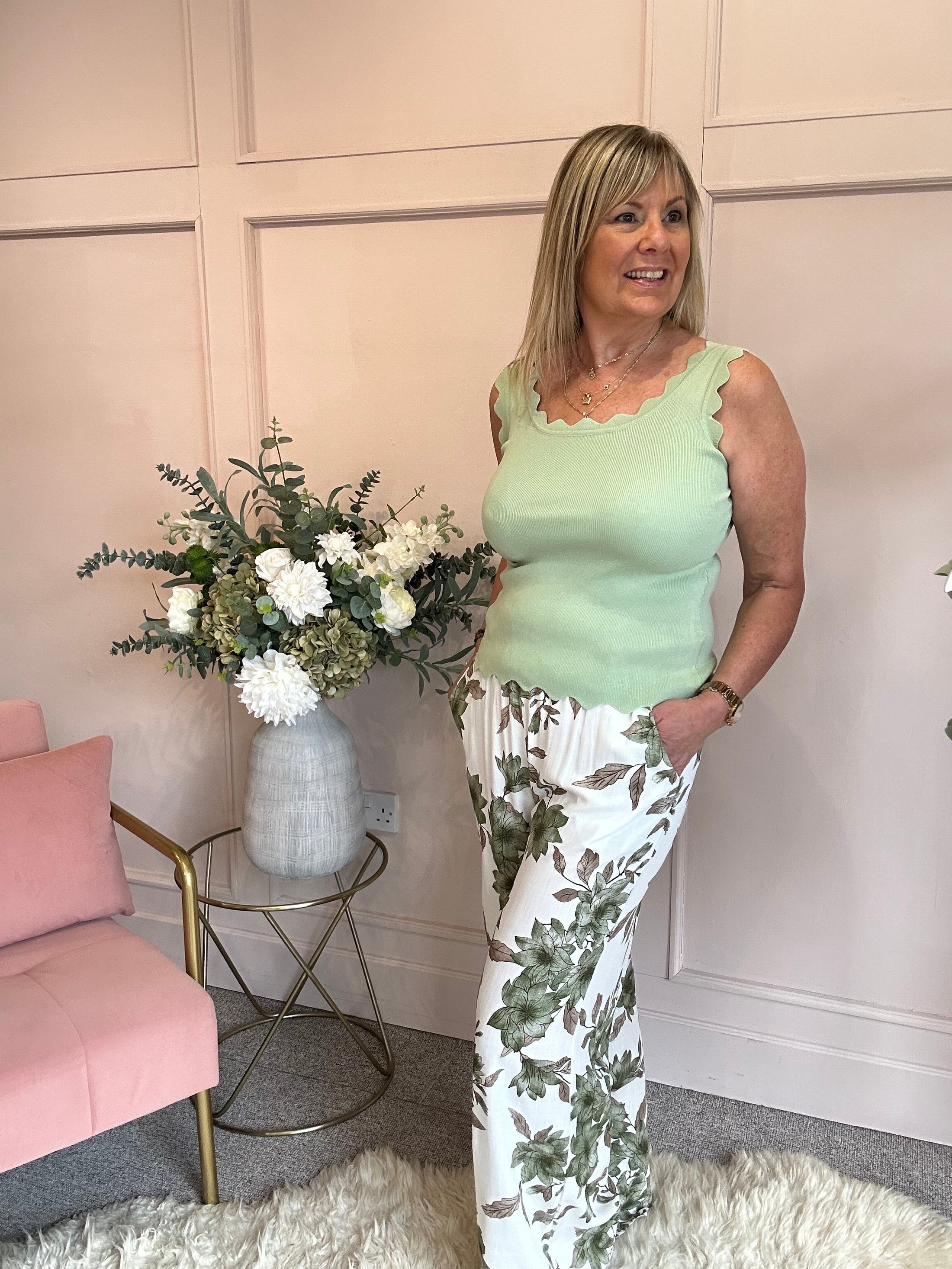 Scalloped Edged Vest Top - Light Green