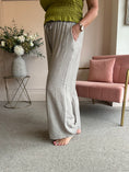 Load image into Gallery viewer, Relaxed Wide Pant - Taupe
