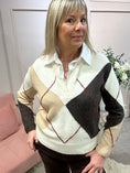 Load image into Gallery viewer, White Shirt Diamond Jumper - Cream/Brown
