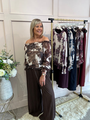 Leafy Ruffle Edged Top - Brown/Cream