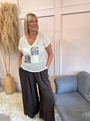 Short sleeve v neck top - Cream/Leopard