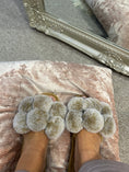 Load image into Gallery viewer, Pom Pom Slider Slipper - Caramel
