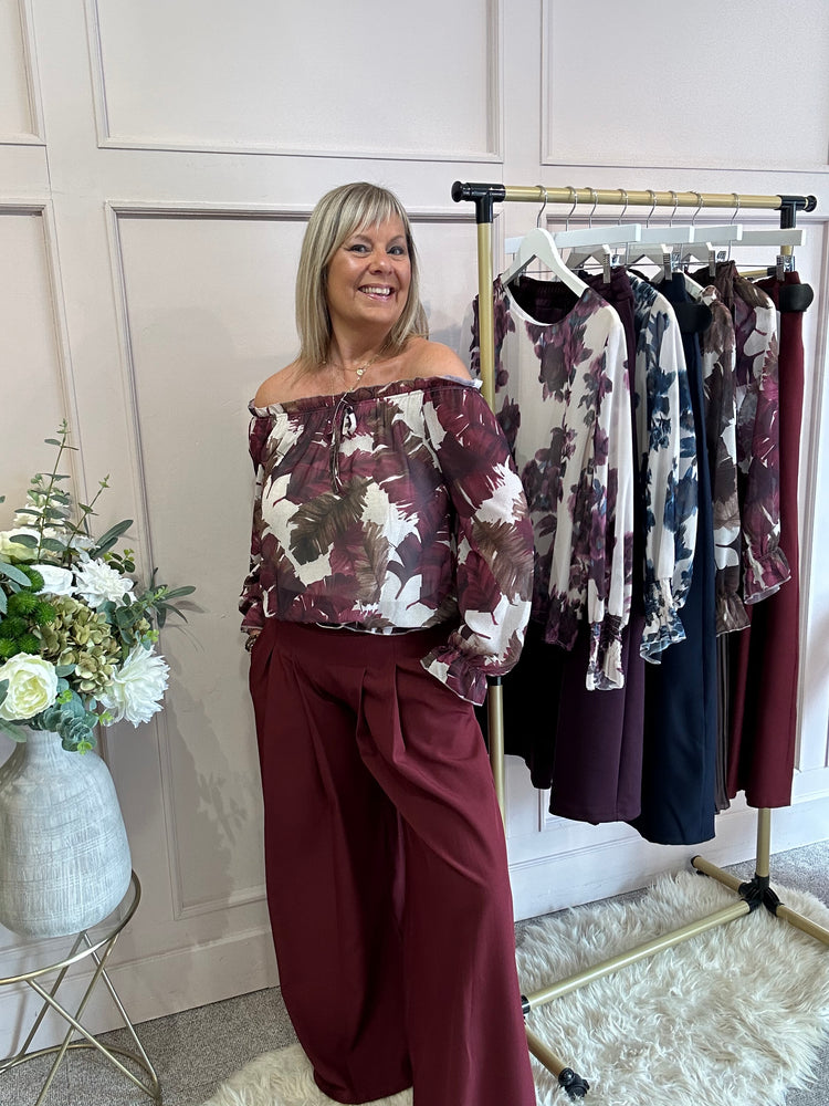 Wide Leg Pin tuck Front Trouser - Burgundy