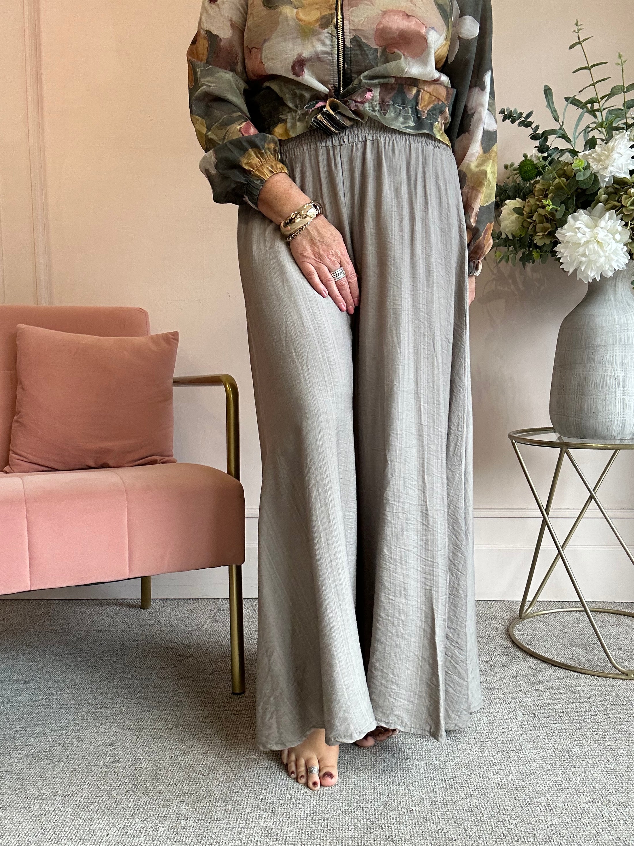 Deep Elasticated Waist Wide Pant - Taupe