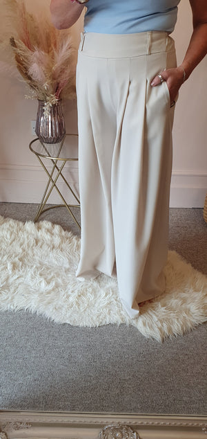 Pleated Front Wide Pant - Cream - Wardrobe By Simone