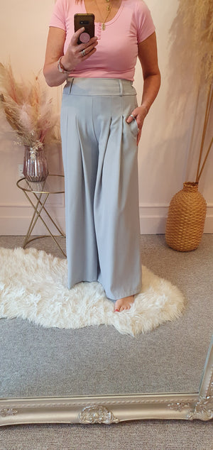 Pleated Front Wide Pant - Grey - Wardrobe By Simone