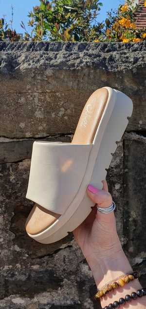 Maya Mule Slider - Cream