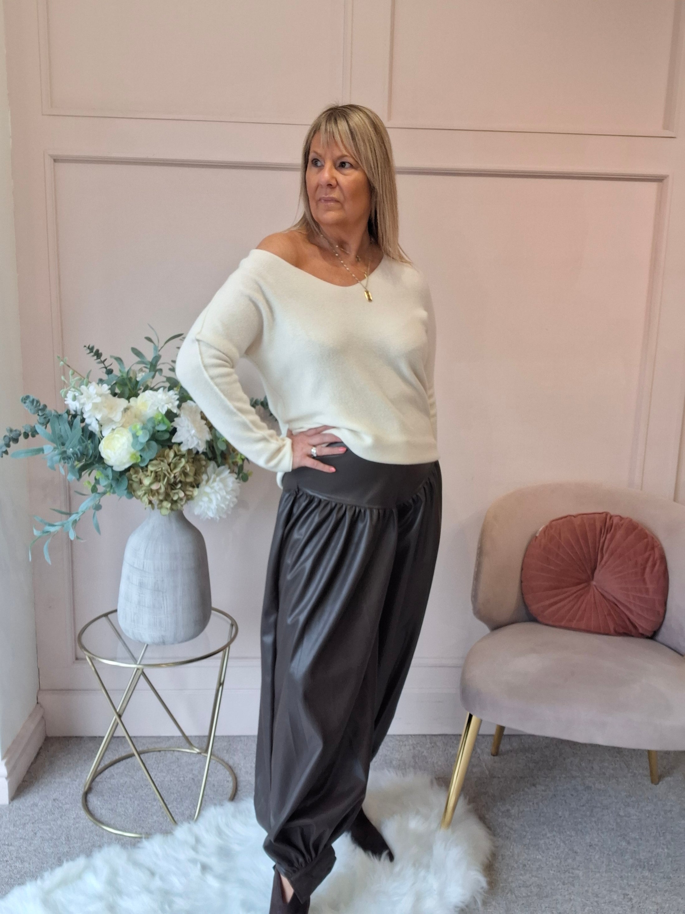Quirky Faux Leather Cuffed Pant - Chocolate