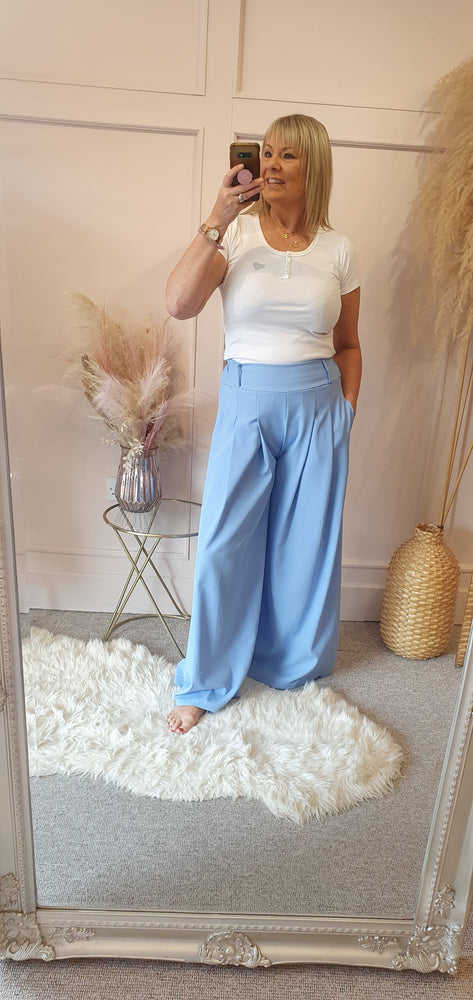 Sparkle Heart Slimfit T Shirt - White - Wardrobe By Simone