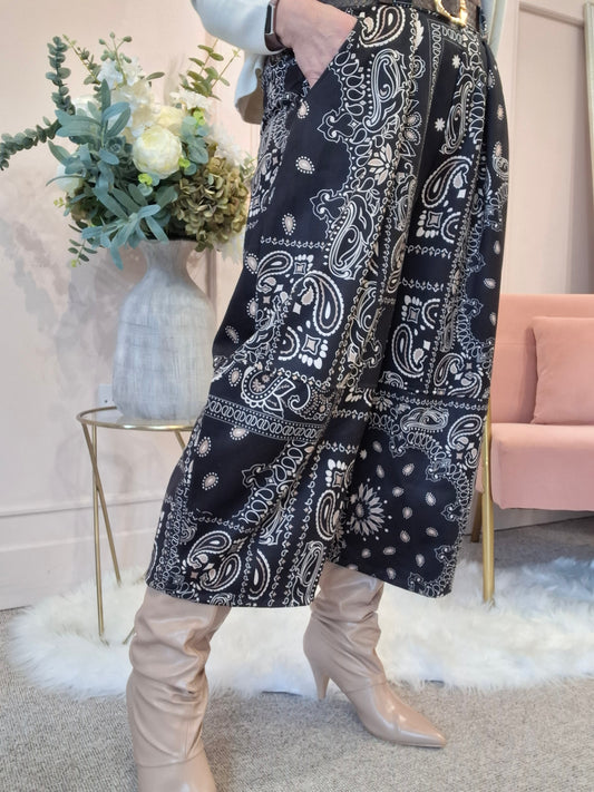 Belted Barrel Pattern Pant - Black/Cream - Wardrobe By Simone