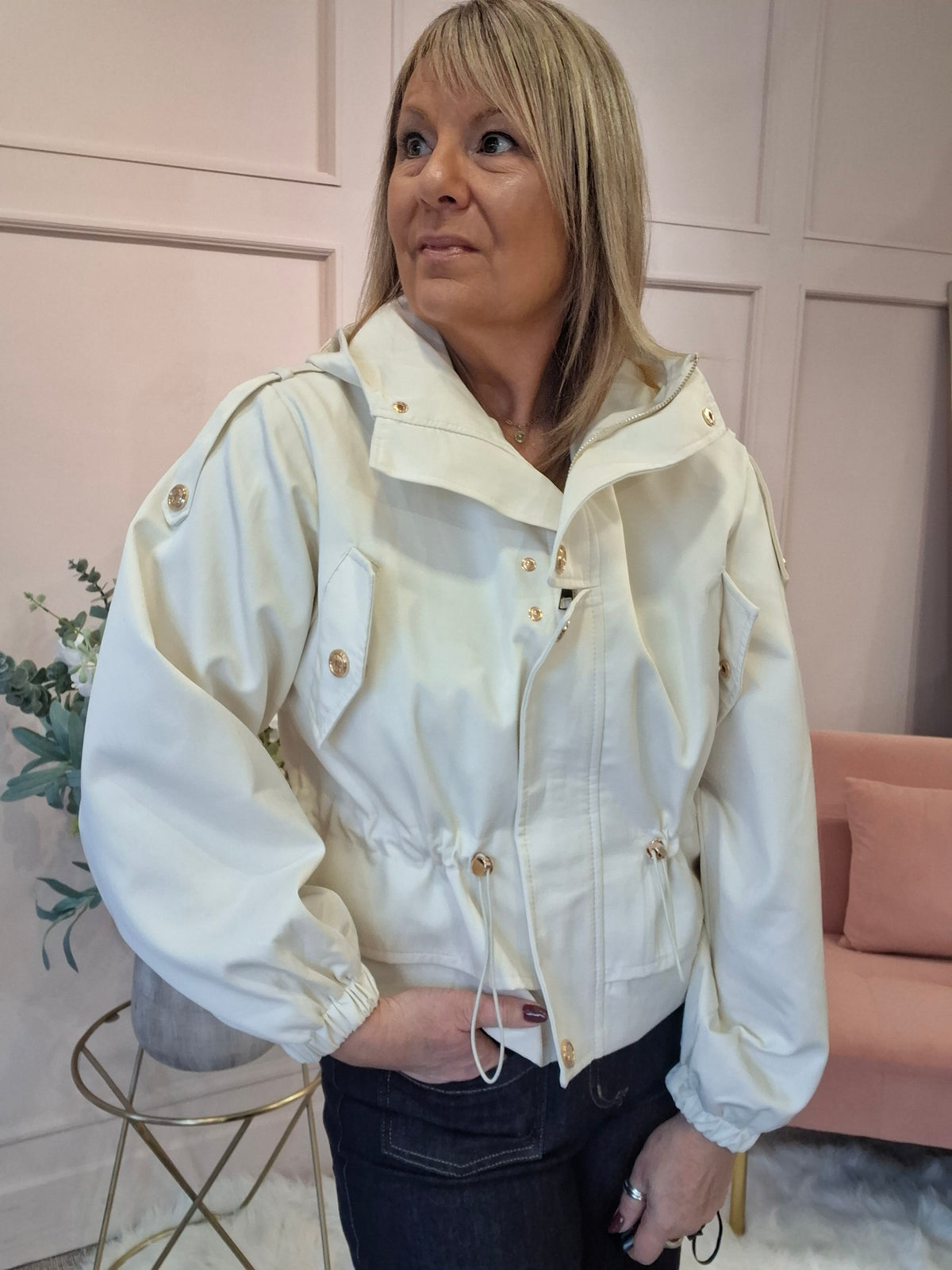 Short Hooded Jacket - Cream