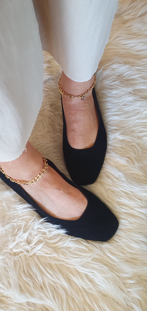 Chain Ankle Strap Flat Shoe - Black
