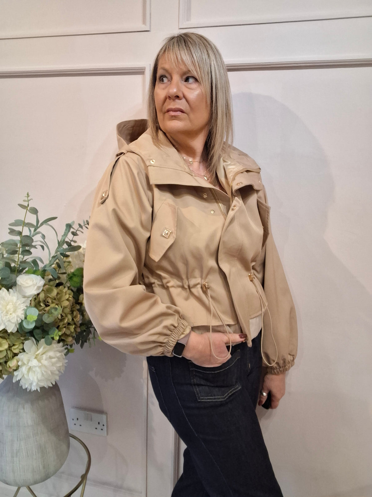 Short Hooded Jacket - Caramel/Cream