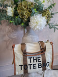Load image into Gallery viewer, The TB Medium Bag - Cream/Tan
