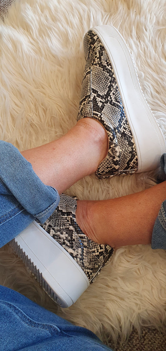 Laceless Platform Sole Trainer - Snake Print - Wardrobe By Simone