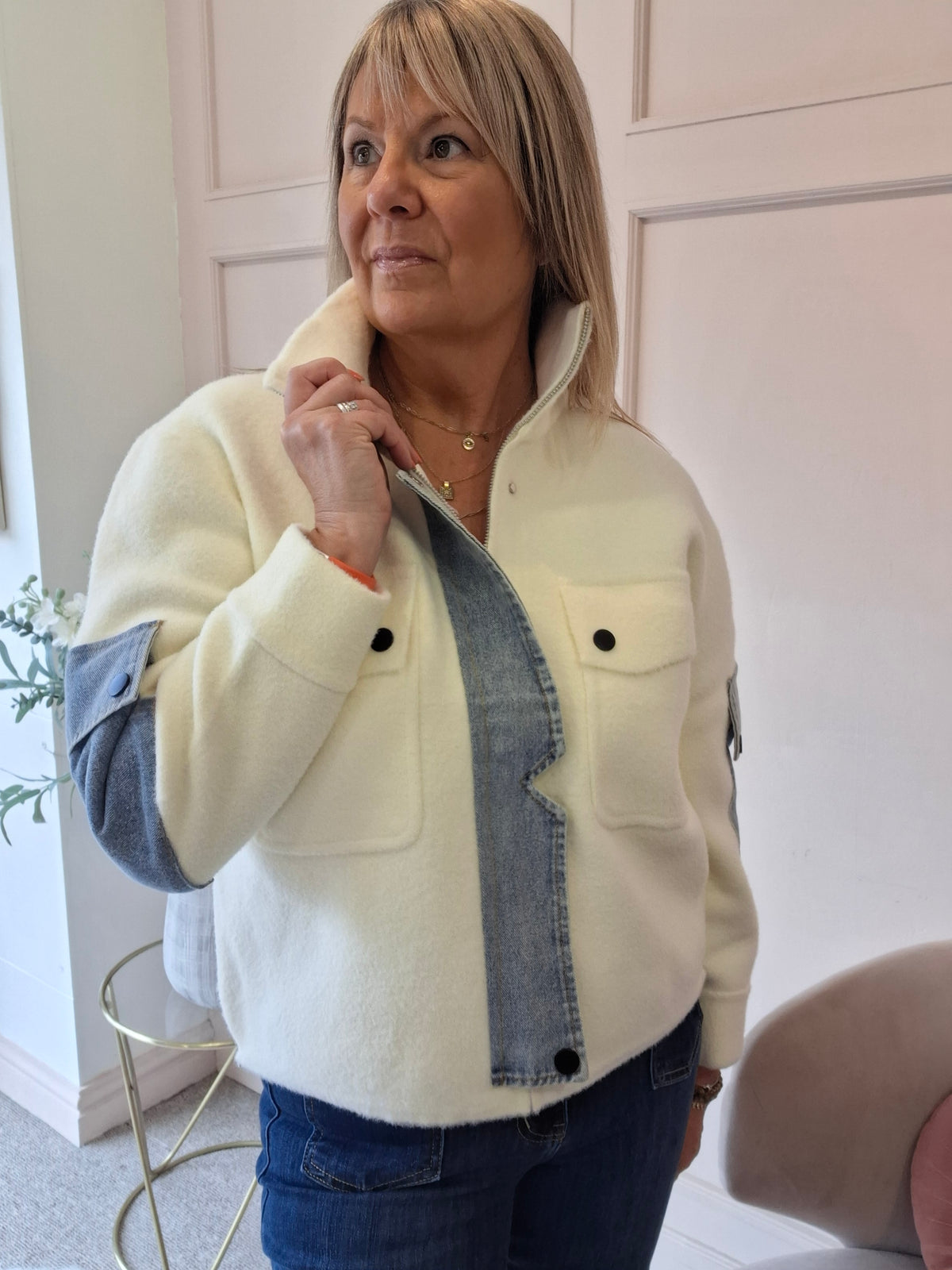 A Cosy Feel Denim Detail Jacket - Cream