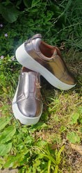Load image into Gallery viewer, Laceless Platform Sole Trainer - Pewter - Wardrobe By Simone
