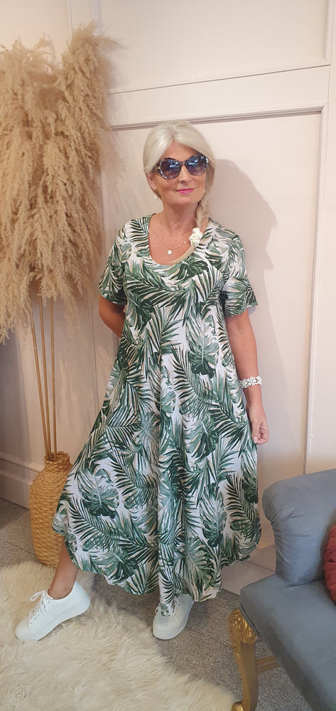 Palm Breeze Maxi Dress - Green/White