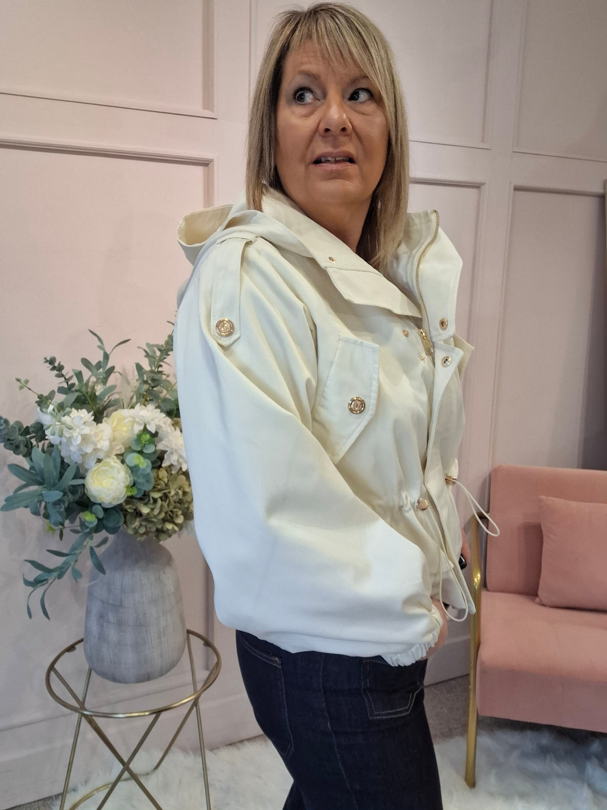 Short Hooded Jacket - Cream